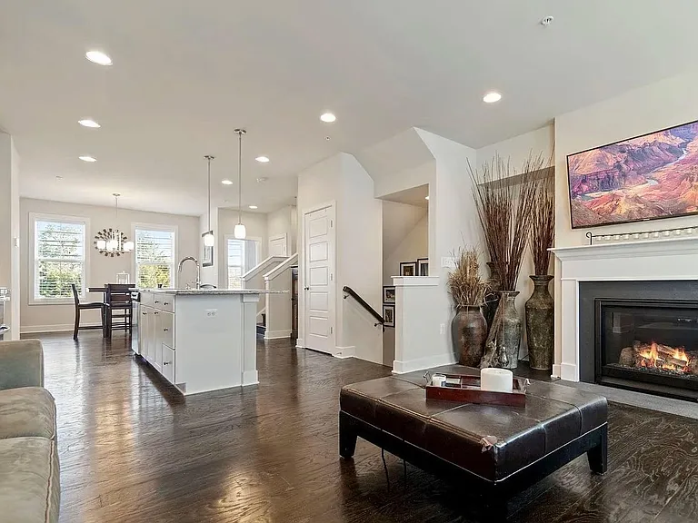 12604 Layhill Rd — Photo 9