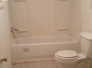 2631 4th Ave, Groves, TX 77619