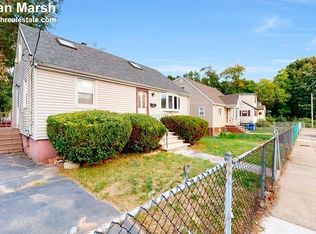 62 Osceola St #1A, Hyde Park, MA 02136