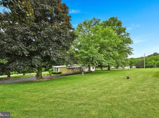 61 Vista Rd, Klingerstown, PA 17941