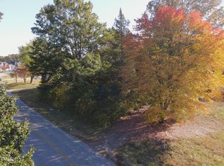 1606 Youngs Mill Rd #13, Greensboro, NC 27406