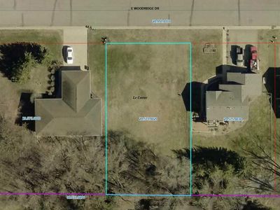 315 E Woodridge Dr, Le Center, MN, 56057