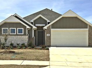 8436 Grand Oak Rd, Fort Worth, TX 76123