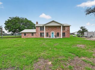 6072 County Road 122, Hallettsville, TX 77964