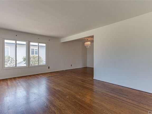 3rd image of 11718 Christopher Ave