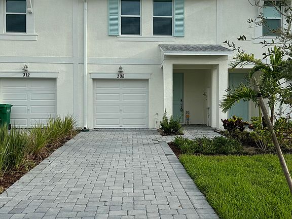 2nd image of 308 Salisbury Cir #308