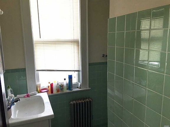 5th image of 10117 221st St