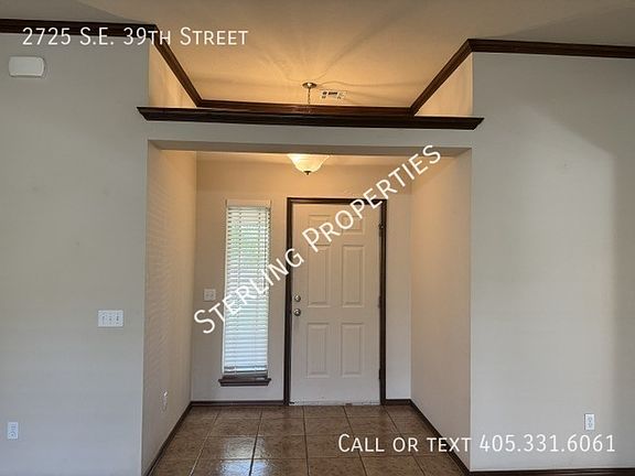 3rd image of 2725 SE 39th St