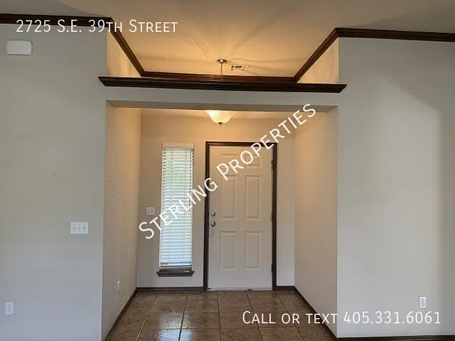 2725 SE 39th St — Photo 3