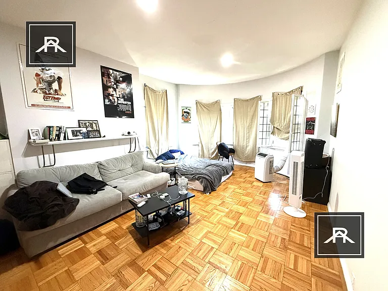 925 Beacon St #3 — Photo 9