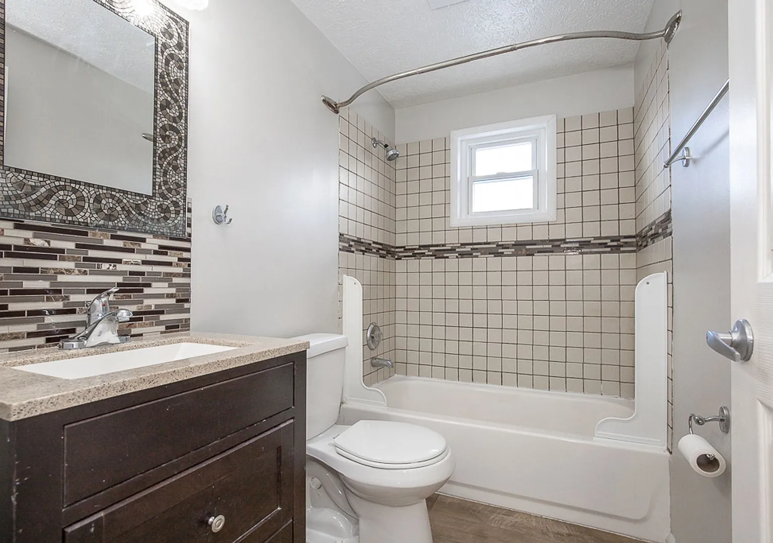 1353-1355 Massachusetts Ave Lorain, OH 44052 — Photo 4