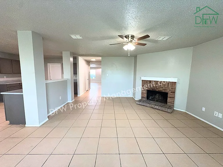 3952 Golden Horn Ln — Photo 4