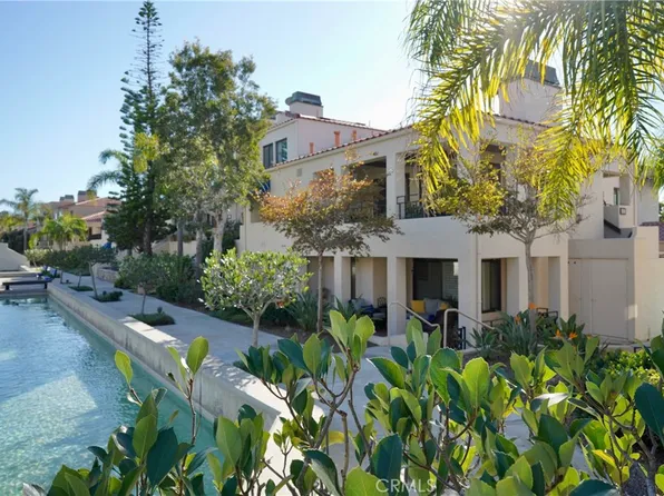 16490 Bordeaux Ln #207, Huntington Beach, CA 92649