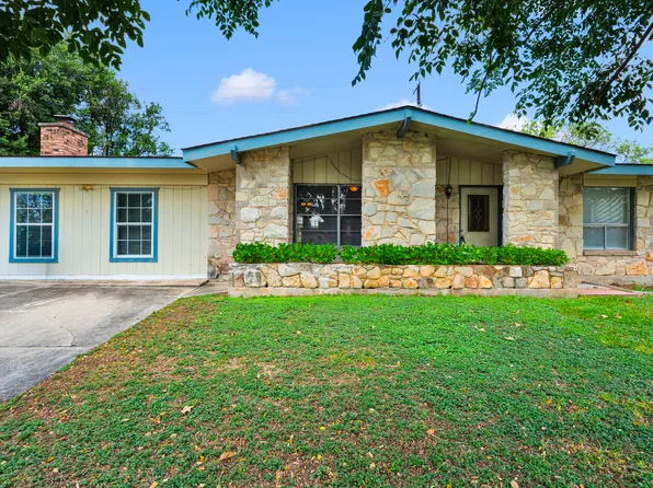 417 E Lindbergh Blvd, Universal City, TX 78148