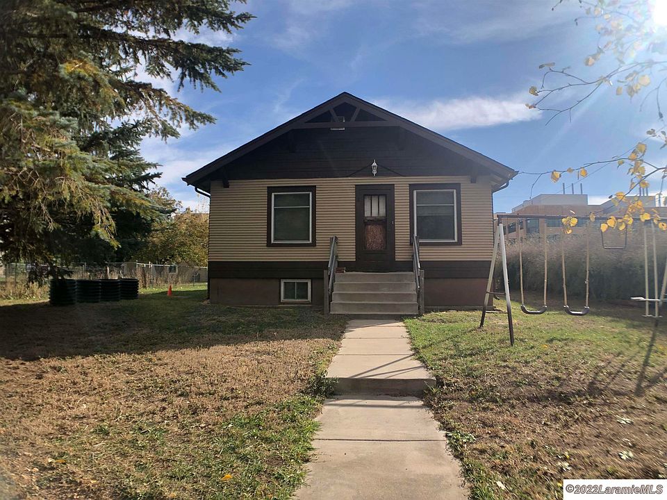 1st image of 1202 Flint St