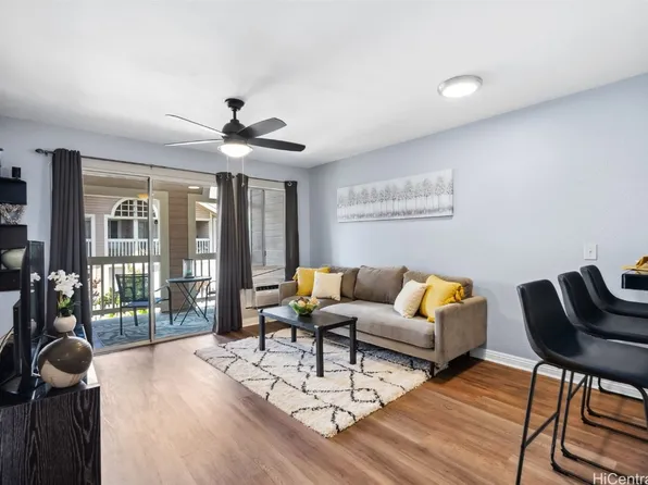 94-515 Lumiaina St APT L204, Waipahu, HI 96797