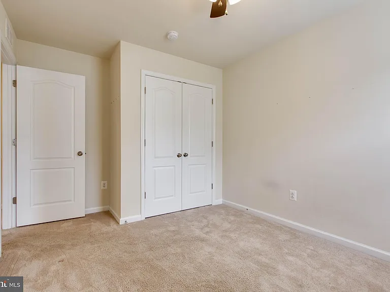 1022 Linden Dr — Photo 30