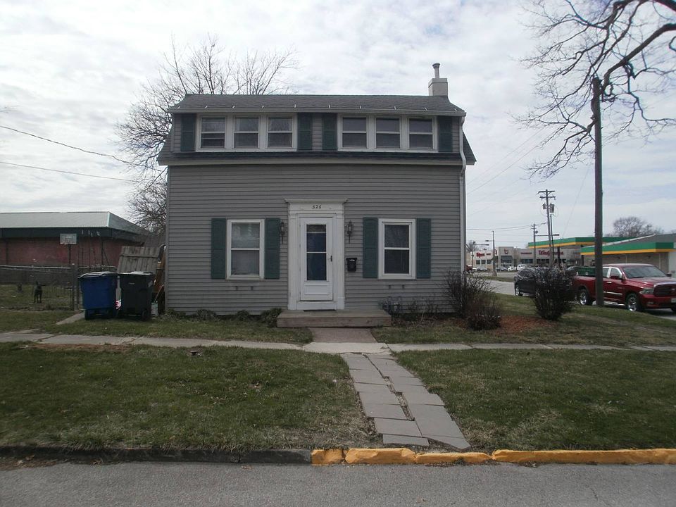 1st image of 526 N 1st St