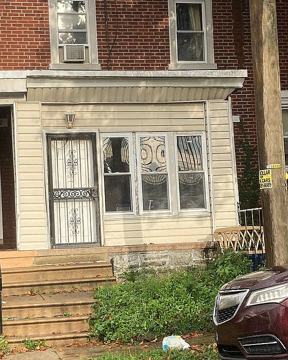 1st image of 5831 N 21st St