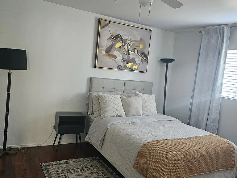 2112 Manhattan Beach Blvd #D — Photo 17