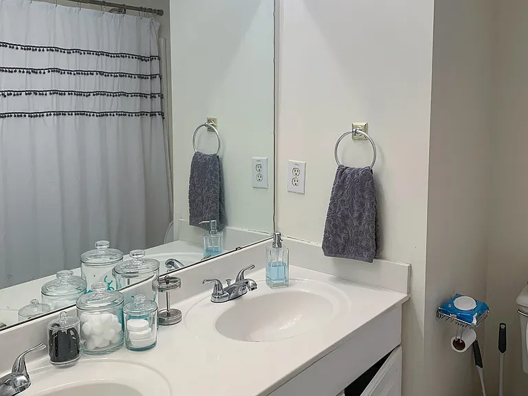 Full bathroom