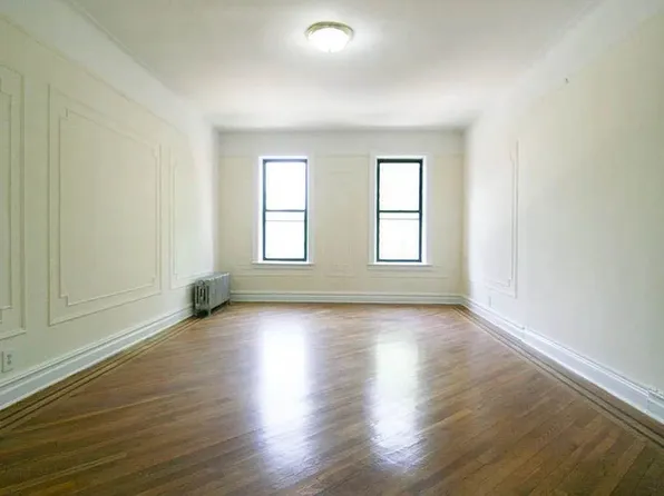 78-11 Kew Forest Lane image 1 of 8