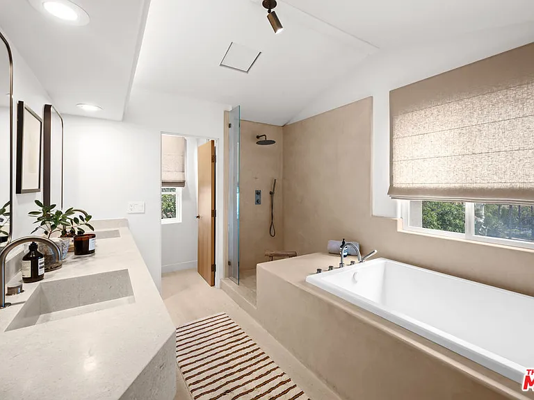 6475 Zuma View Pl #133 — Photo 32
