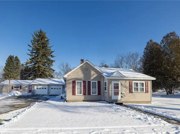 843 E South St, Corry, PA 16407