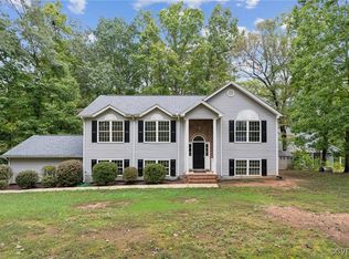 996 Lake Heritage Dr, Ruther Glen, VA 22546