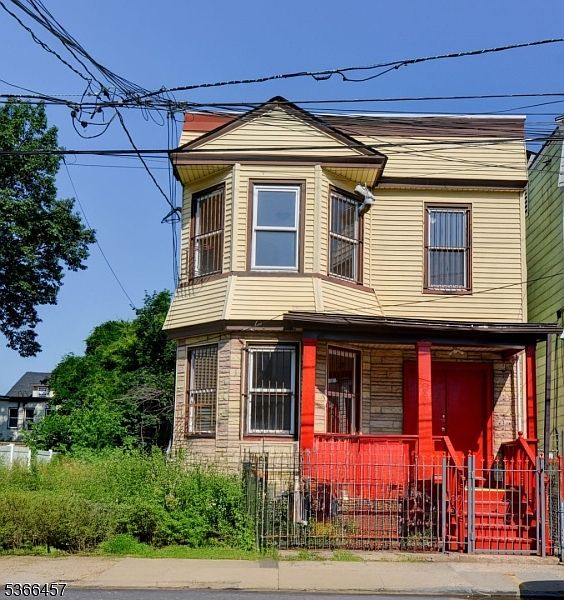 1st image of 307 21St St