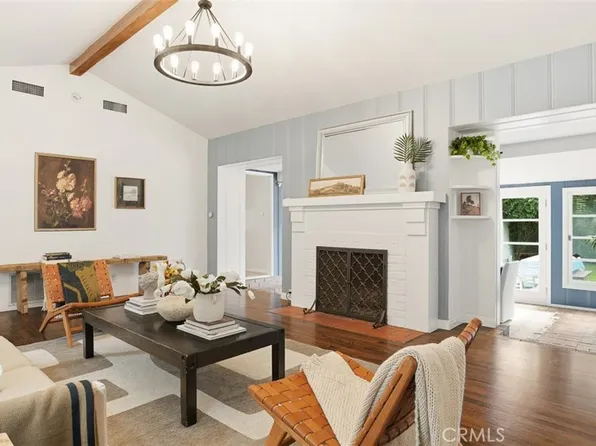 13360 Magnolia Blvd, Sherman Oaks, CA 91423