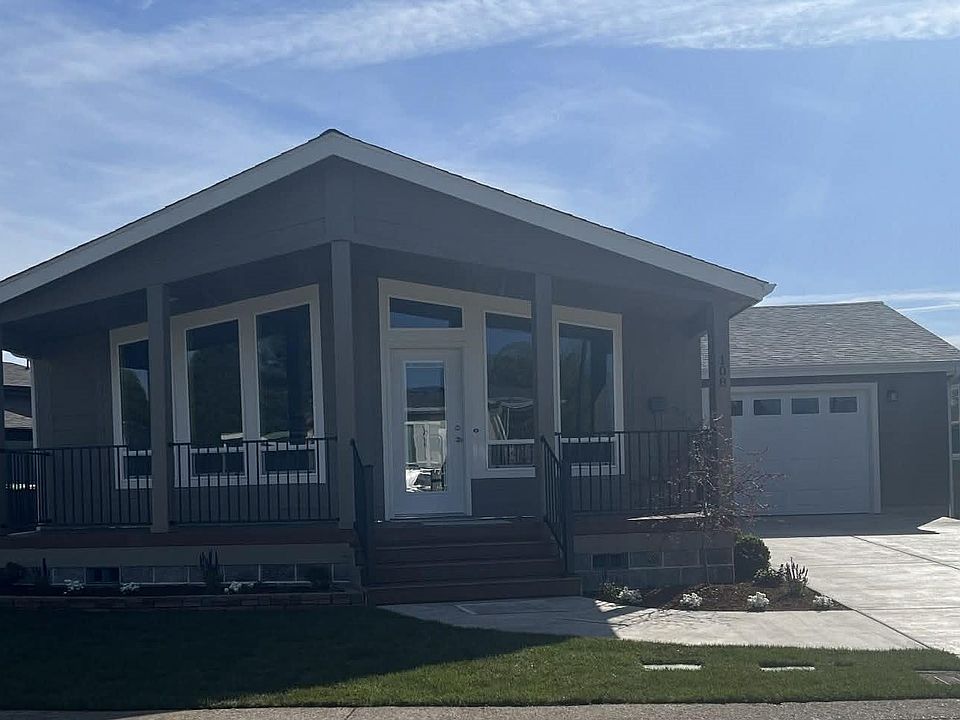 1st image of 4155 NE Three Mile Ln Unit 108