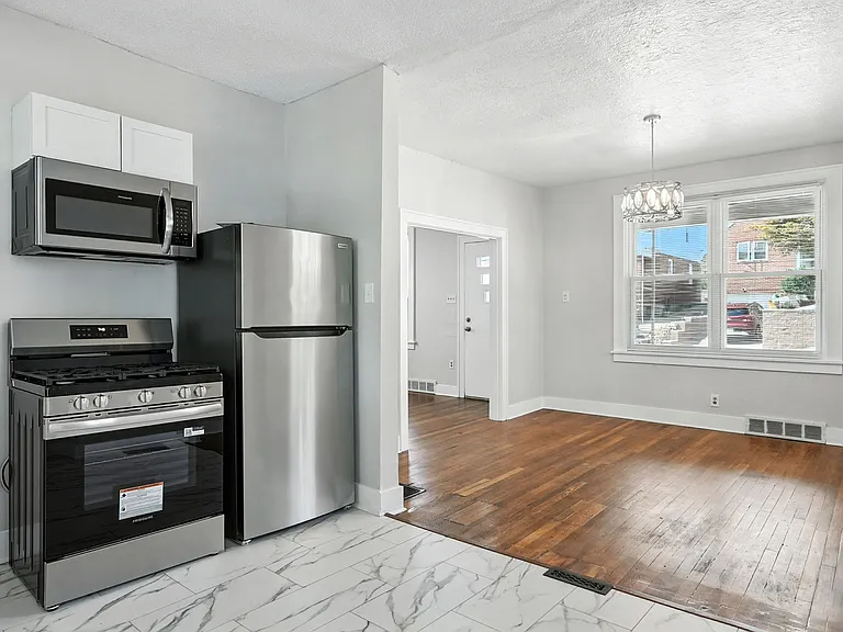 3229 Beacon Hill Ave — Photo 13