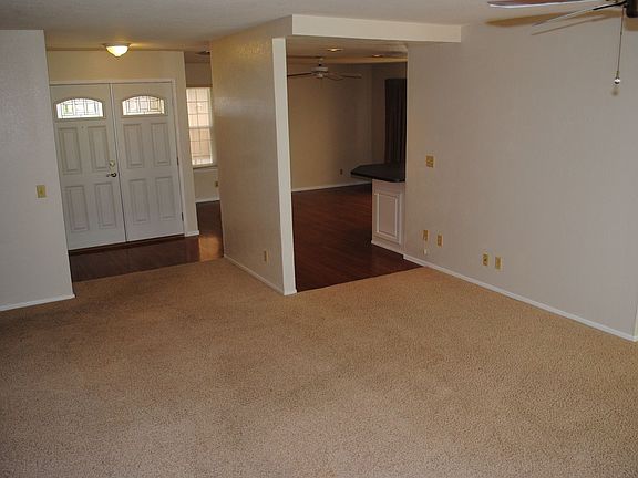 5th image of 5536 Portola Cir