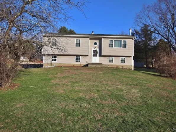 2 Farmstead Lane, Brewster, NY 10509