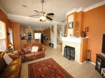 2nd image of 1121 London Dr