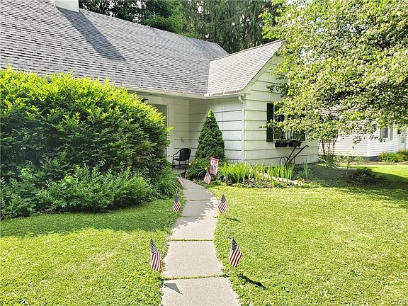 3rd image of 22 Forrest Ave