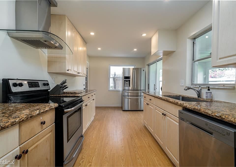 1st image of 2316R Forest Dr