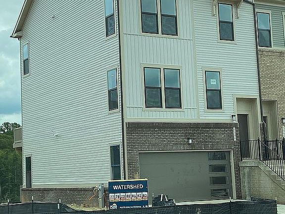 2nd image of 3339 Pitch Pine Dr