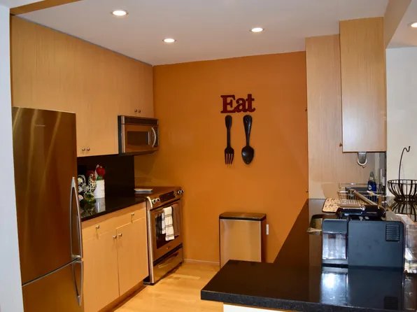 3105 City Place image 7 of 21