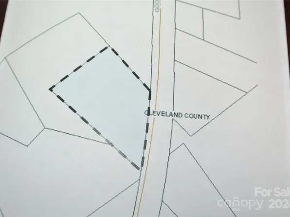 35 Goode Rd, Mooresboro, NC 28114