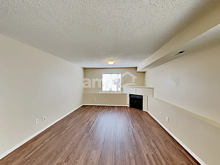 5060 E 118th Ave — Photo 4