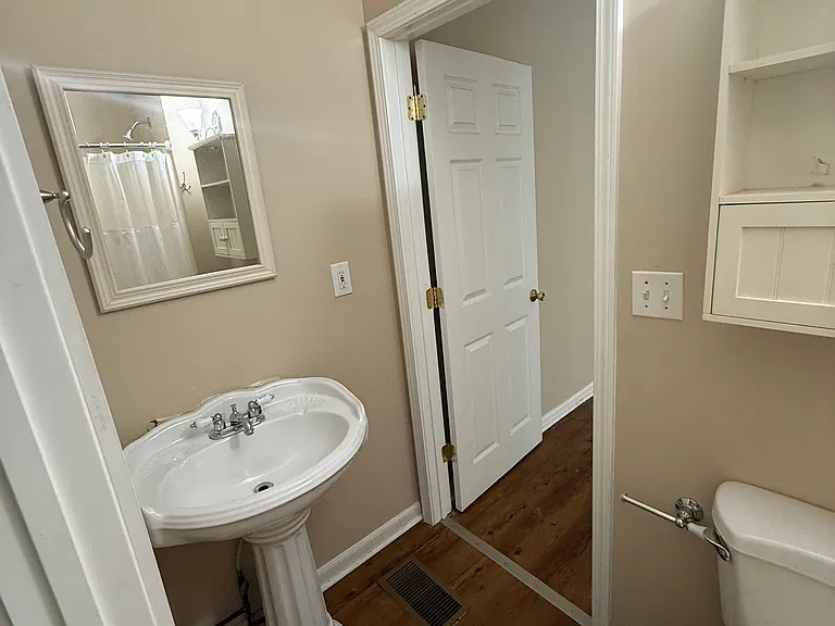 2338 Johnson Ferry Rd — Photo 13