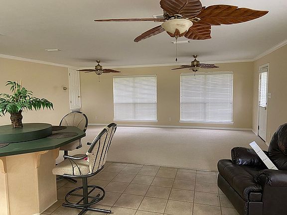 3rd image of 5740 Plantation Woods Dr