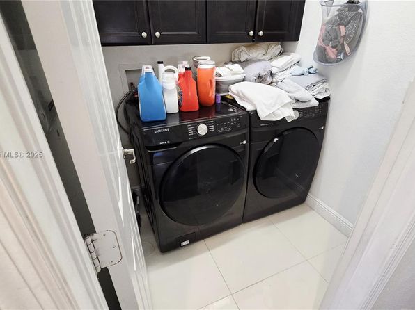 10032 NW 87th Ter #1