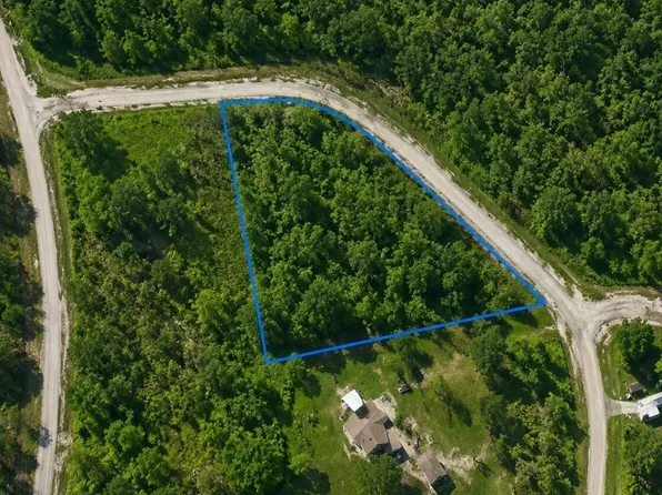 565 Valley Loop, Crossville, TN 38572