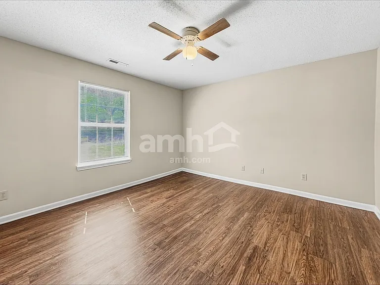 7315 Cordova Dr — Photo 8