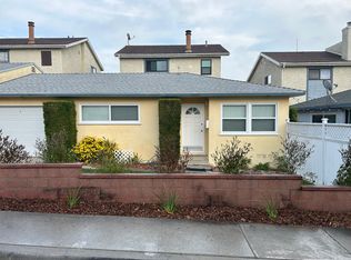 1800 Green Ln, Redondo Beach, CA 90278