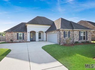 14400 Stonegate Manor Dr, Gonzales, LA 70737