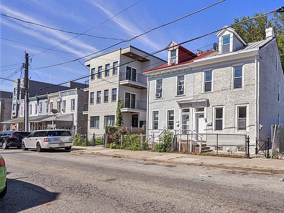 5th image of 129 E Phil Ellena St